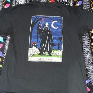 Black. Ghost face(scream)T shirt. Size large